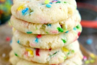 Thumbnail for Easy To Make Funfetti Cake Mix Cookies