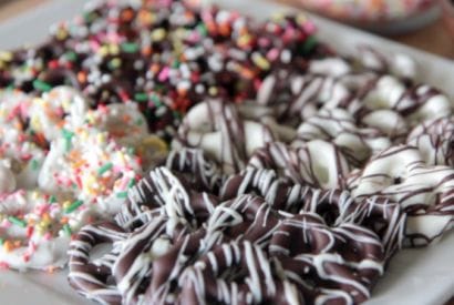 Thumbnail for How To Make Chocolate Covered Pretzels