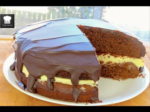 A Wonderful Whoopie Pie Cake