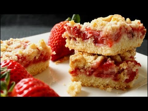 Really Yummy Strawberry Crumb Bars Recipe