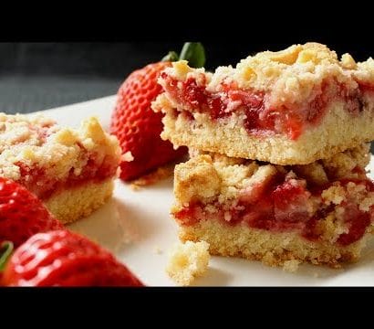 Really Yummy Strawberry Crumb Bars Recipe