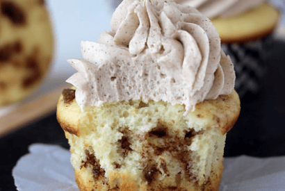 Thumbnail for Easy To Make Cinnamon Roll Cupcakes