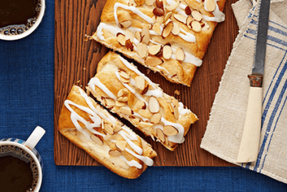 Thumbnail for How To Make This Almond Coffee Cake