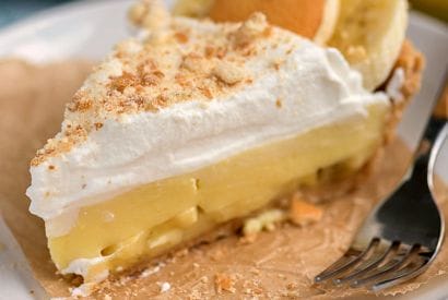 Thumbnail for A Very Easy Banana Pudding Pie That You Make From Scratch