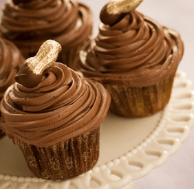 Thumbnail for Wonderful Cupcakes With Peanut Butter Frosting