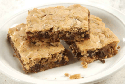 Thumbnail for How To Make These Granola Brownie Bars