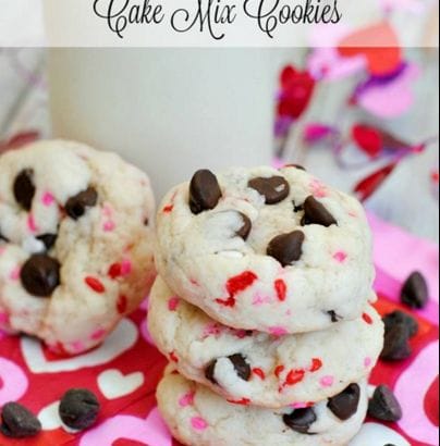 Delicious Looking Valentine Chocolate Chip Cake Mix Cookies