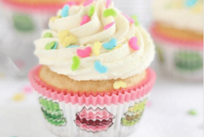 Thumbnail for Confetti Cupcakes With Cake Batter Frosting