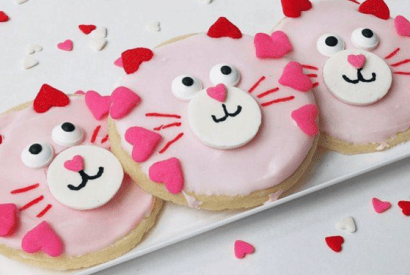 Thumbnail for Here Are Some Delicious Valentines Treats The Children Can Help Make With You