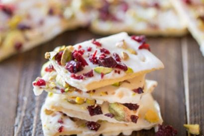 Thumbnail for How To Make This Delicious Cranberry Pistachio Butter Cracker Bark