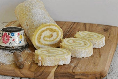 Thumbnail for Love This Lemon Créme Cake Roll