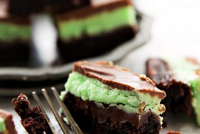 Thumbnail for How About Making These Mint Oreo Brownies