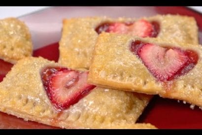 Thumbnail for Delicious Strawberry Heart Pop Tarts