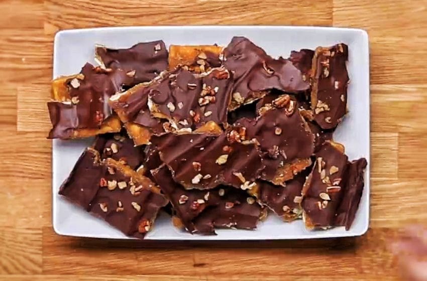 Delicious Cracker Candy