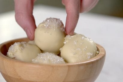 Thumbnail for How To Make These Amazing Peanut Butter Snowballs
