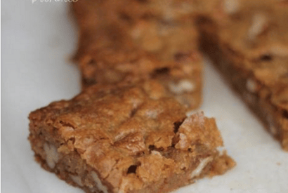 Thumbnail for How To Make These Pecan Praline Blondies