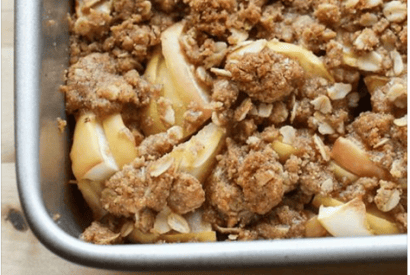 Thumbnail for Love This Old-Fashioned Apple Crisp