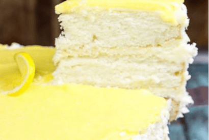 Thumbnail for How Yummy Does This Lemon Coconut Cake Look?
