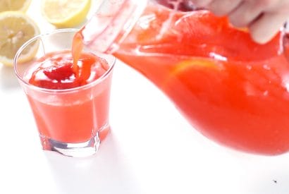 Thumbnail for A Refreshing Sparkling Strawberry Lemonade Recipe