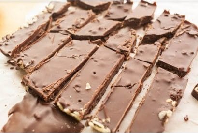 Thumbnail for Love This 2 Ingredient Nestle Crunch Bar