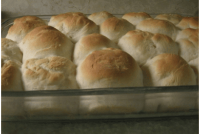 Thumbnail for Love These Golden Corral’s Rolls