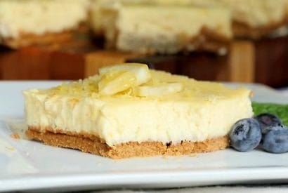 Thumbnail for How To Make These Low-Fat Lemon Cheesecake Bars