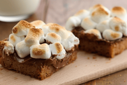 Thumbnail for Warm Toasted Marshmallow Smore Bars