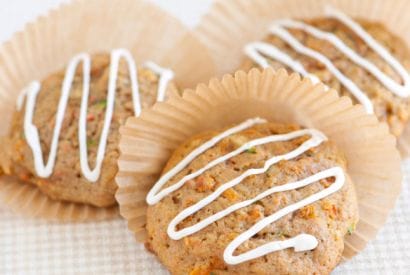 Thumbnail for How To Make These Easy Carrot Cake Cookies