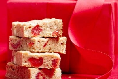 Thumbnail for How To Make These Christmas Blondies