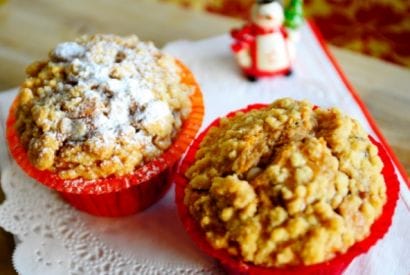 Thumbnail for Yummy Christmas Fruit Mince Streusel Muffins