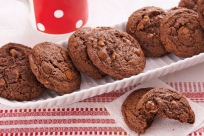 Thumbnail for How To Make These Chocolate Cappuccino Cookies