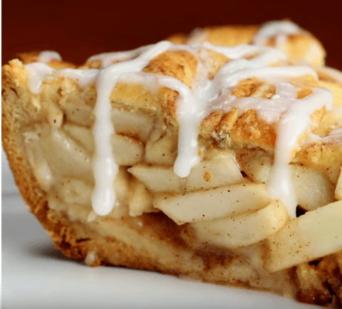 Cinnamon Roll Apple Pie