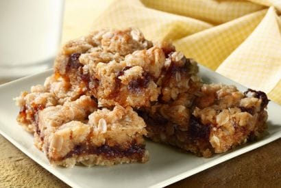 Thumbnail for Yummy Oatmeal Apple Butter Bars That Are Dairy-Free