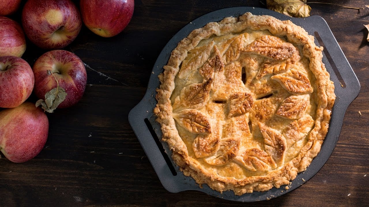 A Wonderful Apple Pie Recipe - Afternoon Baking With Grandma