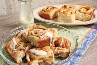 Thumbnail for How To Make These Apple Pie Rolls Recipe