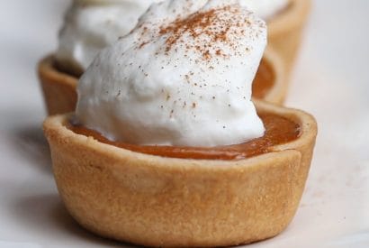 Thumbnail for How To Make These Pumpkin Pie Bites