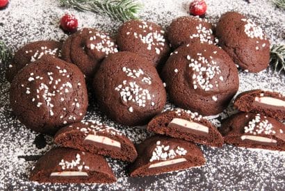 Thumbnail for Yummy Mint Chocolate Stuffed Chocolate Cookies