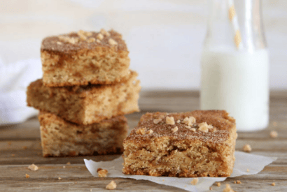 Thumbnail for Yummy Cinnamon-Toffee Blondies