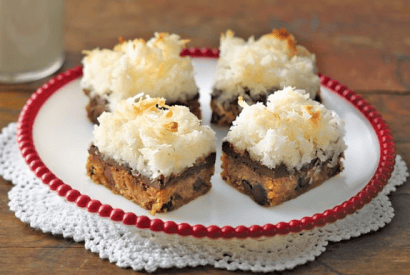 Thumbnail for How To Make These Browned Butter Blondies With Macaroon Topping