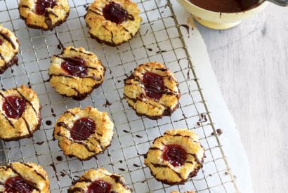 Thumbnail for Delicious Strawberry & Coconut Macaroons