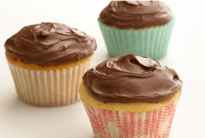 Thumbnail for How To Make Skinny Chocolate Frosted Cupcakes