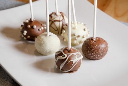 Thumbnail for How To Make Red Velvet Cake Pops