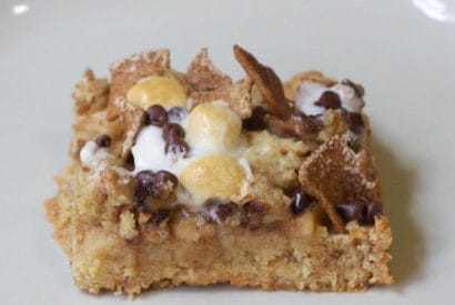 Thumbnail for Love These Salted Caramel Apple S’more Bars