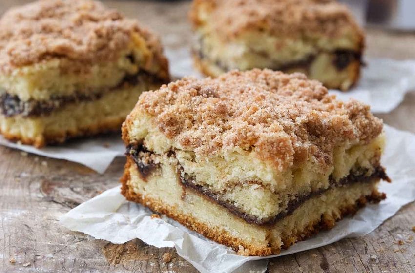 Cinnamon Streusel Coffee Cake