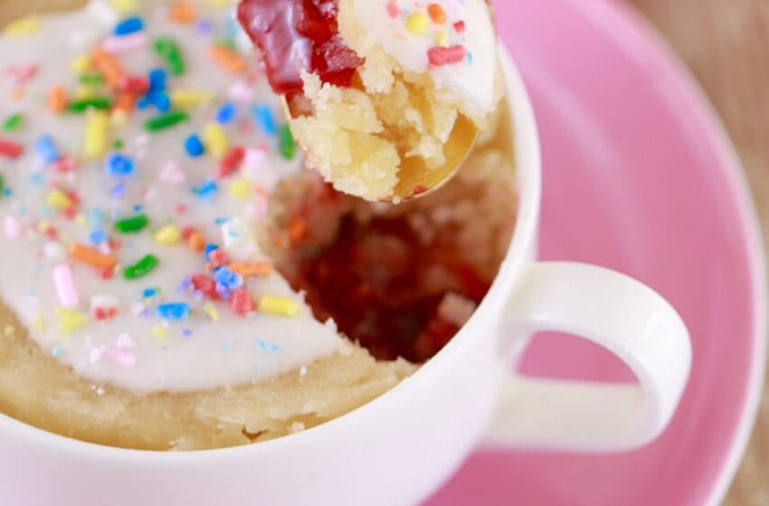Strawberry Pop Tart Mug Cake
