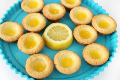 Thumbnail for How To Make These Lemon Cheesecake Cookie Bites