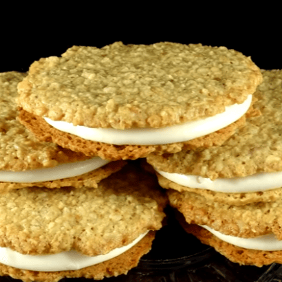 Peanut Oatmeal Crunch Cookies