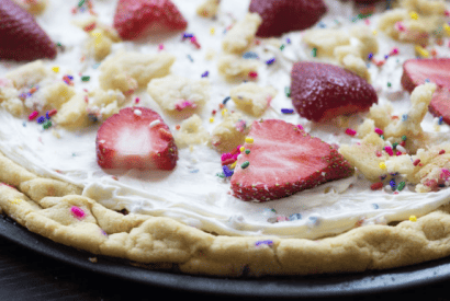 Thumbnail for Yummy Rainbow Chip Fruit Pizza