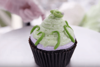 Thumbnail for Magical Tinkerbell Cupcake To Make