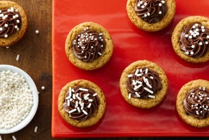 Thumbnail for Yummy Snickers Chocolate Cookie Cups